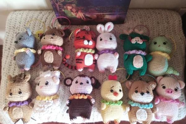 狗和狗和猪的属相适合做夫妻吗 狗和猪属相婚配天生一对还是水火不容 狗和狗和猪的属相适合做夫妻吗 狗和猪属相婚配天生一对还是水火不容