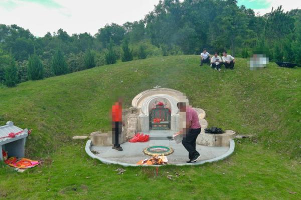 祖坟阴宅风水，影响子孙命运吗