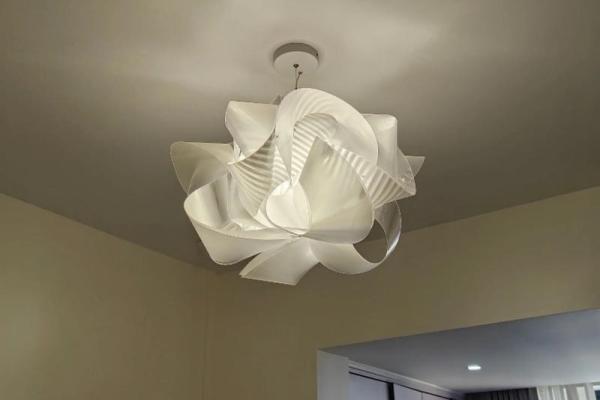 客厅使用圆灯和方灯哪个风水好