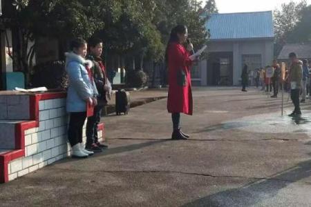 八字哨镇