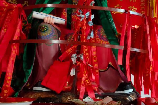 月老庙求姻缘成功案例 月老庙求姻缘成功案例讲解？