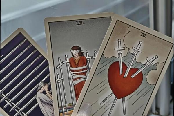 塔罗测试你对TA是来电还是爱? 塔罗测试你对TA是来电还是爱?
