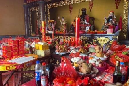 家里财神摆放在什么位置最好玄关可以吗