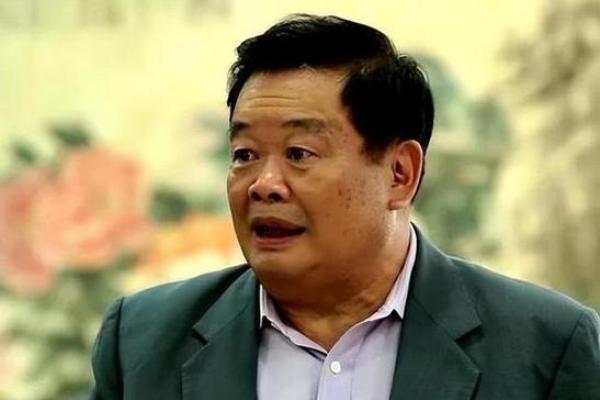 曹德旺抽签非常灵验  玻璃大王曹德旺四柱八字