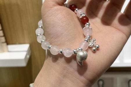 八字水多的女性适合佩戴哪些首饰呢