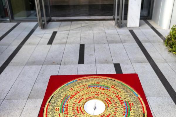 房子在坡中间的房子风水 房子在坡中间的房子风水