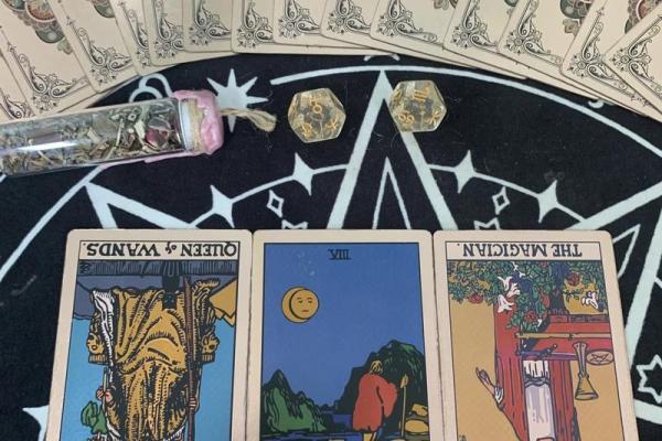 塔罗测试你俩谁更爱谁