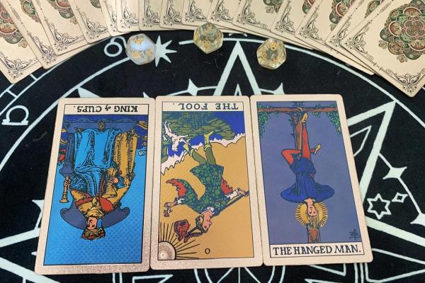 塔罗测试：失恋中你该怎么办？