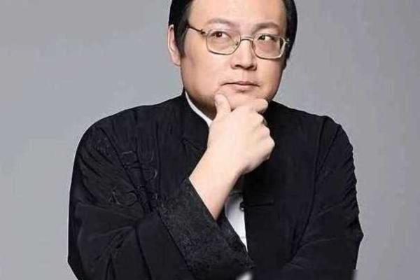 浅谈名嘴梁宏达之生辰八字 浅谈名嘴梁宏达之生辰八字