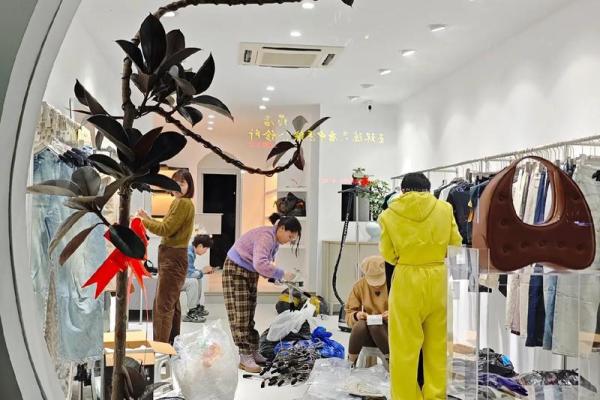 服装店风水布局,生意必定兴隆 服装店风水布局,生意必定兴隆