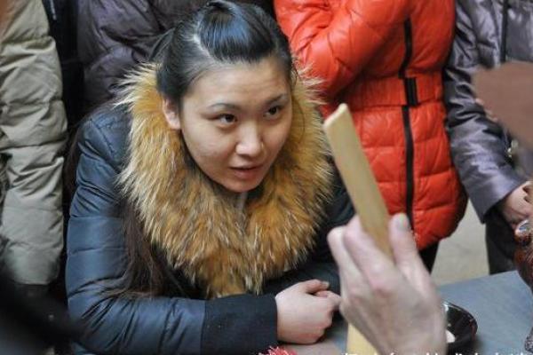 算命头发冒烟 算命头发冒烟