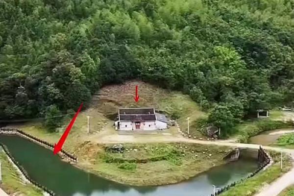 前有明堂,后有靠山!这样的风水宝地千金不换! 前有明堂,后有靠山!这样的风水宝地千金不换!