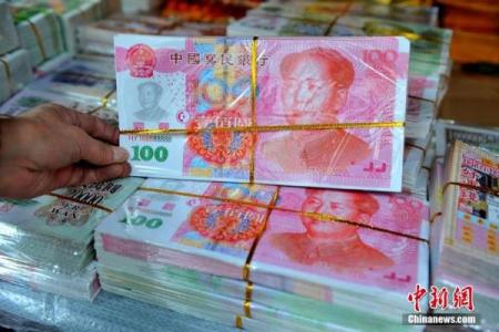 风水祭拜父母要哪些供品纸钱蜡烛祈求平安