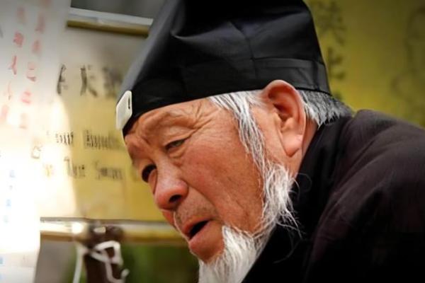 张店傅家镇有个算命的