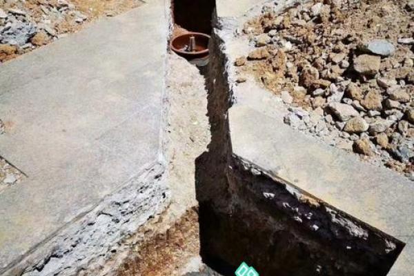 房子后面挖土风水影响