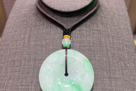 风水上佩戴平安扣寓意是什么