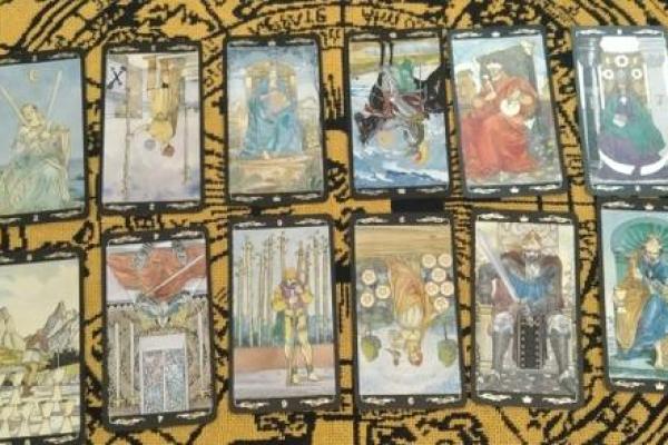 妻子沉迷于“算命占卜”家庭最后又收获了什么？