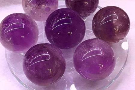 水晶球的风水作用 紫色水晶球的风水作用
