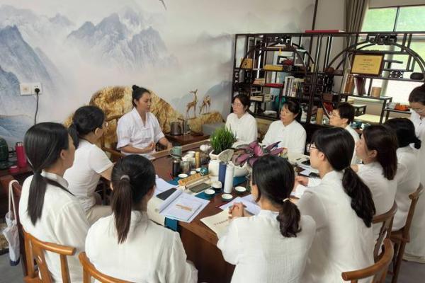 紫微斗数0元课 紫微斗数入门教学讲座视频？