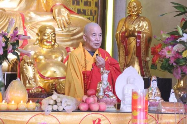 哪里的寺庙有真人算命师傅 哪里的寺庙有真人算命师傅