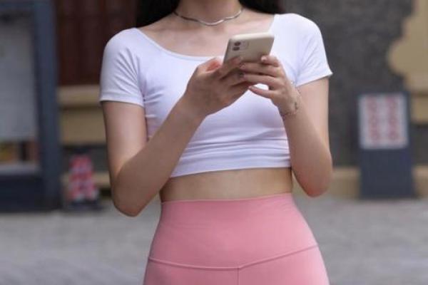 八字硬的女人 八字硬的女人