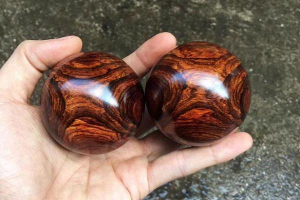 紫薇斗数财帛官陀螺