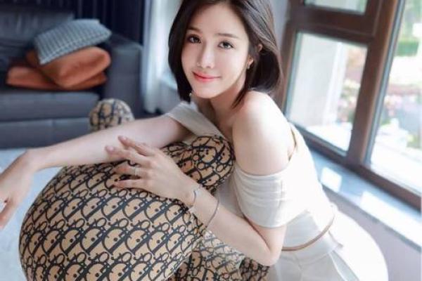 美女的紫薇斗数