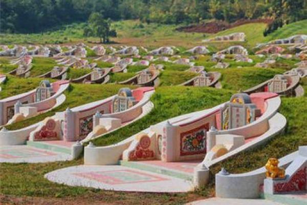 选择旺财墓地风水，子孙运势好