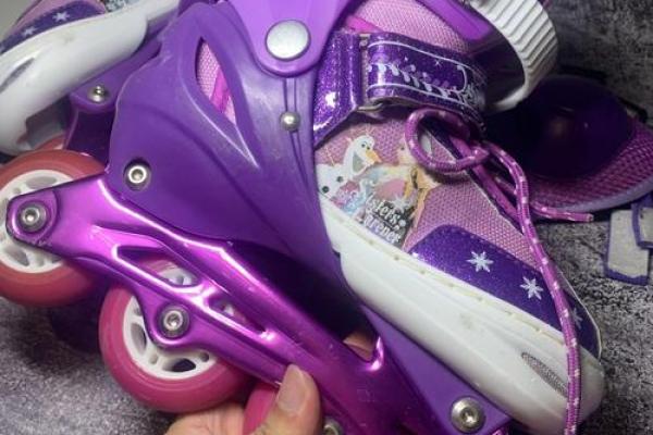 轮滑外八字 轮滑外八字