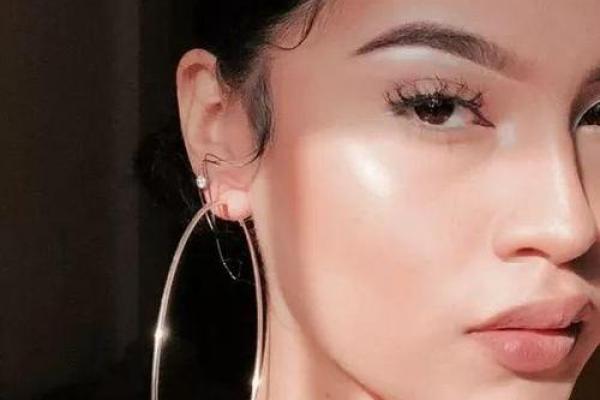 眉心突然出现八字，原因及应对措施全揭秘！